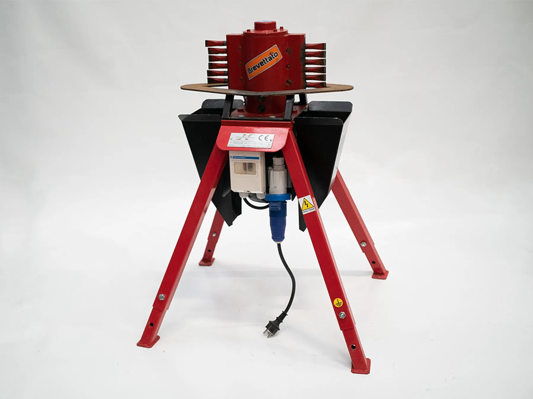 Steenbikmachine 230 volt Cover