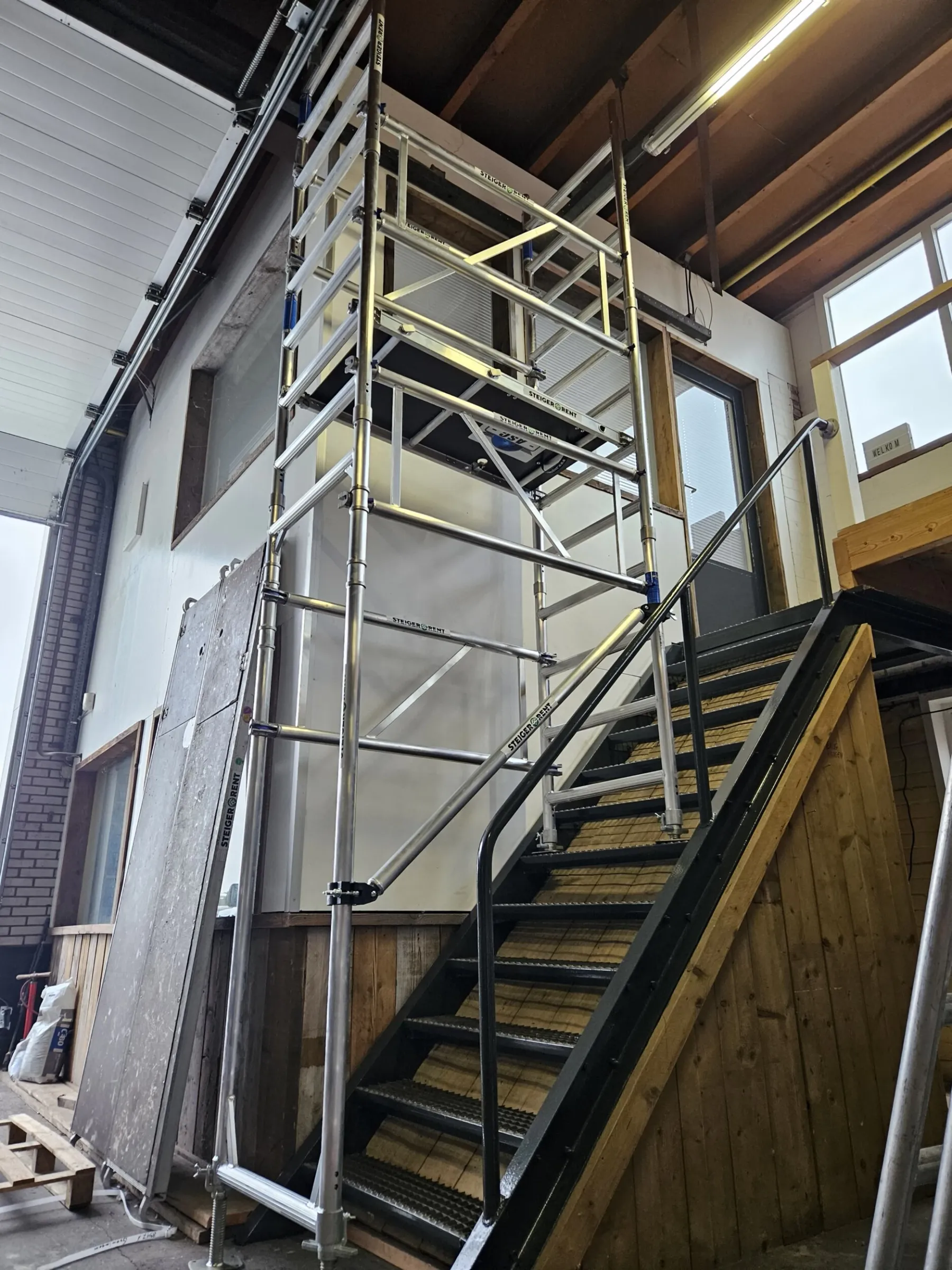 Trapgat steiger Cover